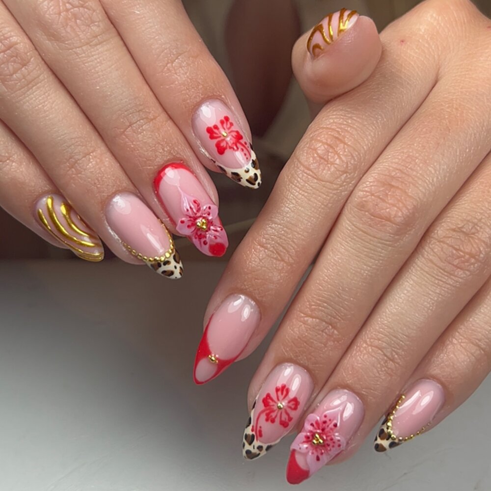 Nail art complexe réalisé par Haloa Institut